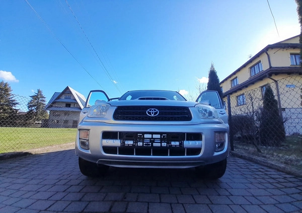 Toyota RAV4 cena 19999 przebieg: 224000, rok produkcji 2003 z Żukowo małe 277